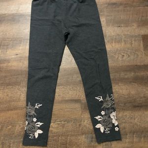 Johnny Was embroidered leggings size M